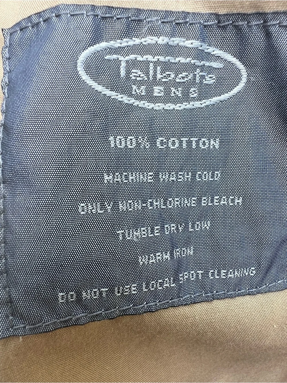 TALBOTS MENS Pleated Khaki Tan Shorts Mens Waist 38